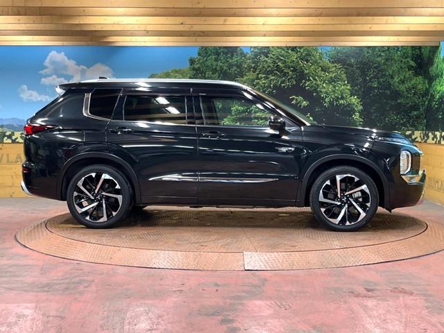 アウトランダーＰＨＥＶ Ｐ　４ＷＤ　パノラマルーフ　ＢＯＳＥサウンド　９型ナビ　全周囲カメラ　７人乗り　ルーフレール　禁煙車　パワーバックドア　シートヒーター　衝突軽減　マイパイロット　ブラインドスポットモニター　純正２０アルミ（60枚目）