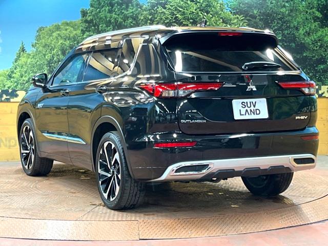 アウトランダーＰＨＥＶ Ｐ　４ＷＤ　パノラマルーフ　ＢＯＳＥサウンド　９型ナビ　全周囲カメラ　７人乗り　ルーフレール　禁煙車　パワーバックドア　シートヒーター　衝突軽減　マイパイロット　ブラインドスポットモニター　純正２０アルミ（61枚目）