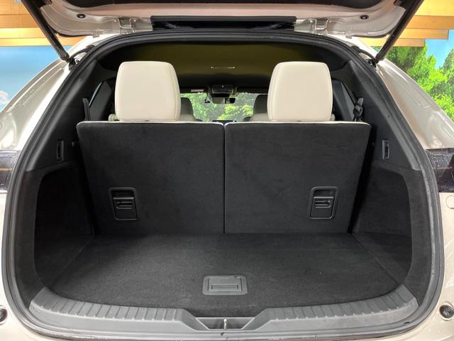 ＣＸ－８ ２５Ｓ　グランドジャーニー　４ＷＤ　１０型ナビ　全周囲カメラ　６人乗り　後席ウォークスルー　ルーフレール　寒冷地仕様　禁煙車　パワーバックドア　シートヒーター　衝突軽減　レーダークルーズ　ＢＳＭ　ヘッドアップディスプレイ　ＥＴＣ（11枚目）