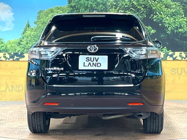 ハリアー プレミアム　サンルーフ　９型ＢＩＧＸ　禁煙車　パワーバックドア　車線逸脱警報　オートハイビーム　ハーフレザーシート　ＬＥＤヘッド　純正１８アルミ　パワーシート　フルセグＴＶ　ＥＴＣ　Ｂｌｕｅｔｏｏｔｈ接続可（15枚目）