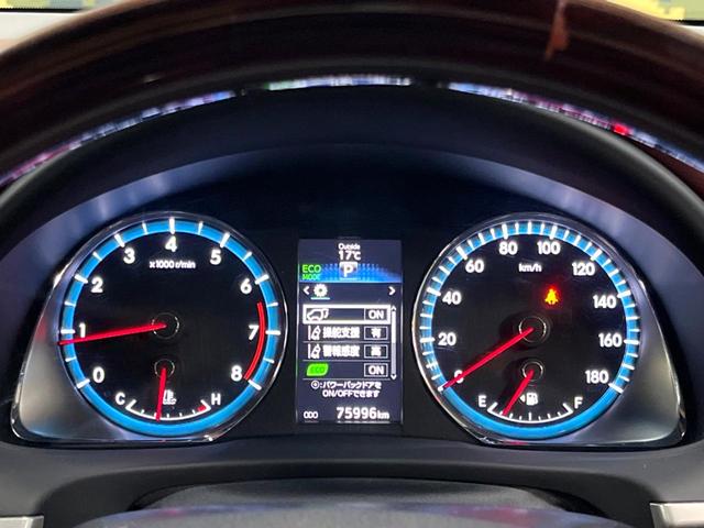 ハリアー プレミアム　サンルーフ　９型ＢＩＧＸ　禁煙車　パワーバックドア　車線逸脱警報　オートハイビーム　ハーフレザーシート　ＬＥＤヘッド　純正１８アルミ　パワーシート　フルセグＴＶ　ＥＴＣ　Ｂｌｕｅｔｏｏｔｈ接続可（25枚目）