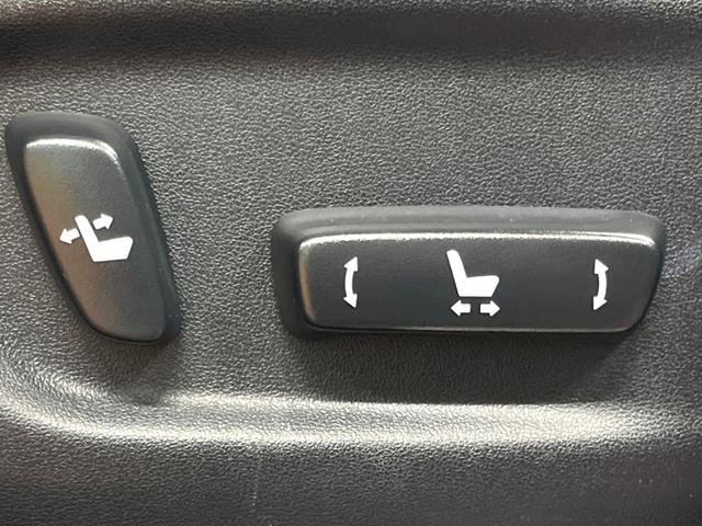ハリアー プレミアム　サンルーフ　９型ＢＩＧＸ　禁煙車　パワーバックドア　車線逸脱警報　オートハイビーム　ハーフレザーシート　ＬＥＤヘッド　純正１８アルミ　パワーシート　フルセグＴＶ　ＥＴＣ　Ｂｌｕｅｔｏｏｔｈ接続可（35枚目）