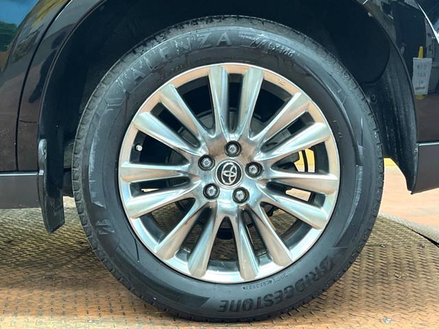 ハリアー プレミアム　サンルーフ　９型ＢＩＧＸ　禁煙車　パワーバックドア　車線逸脱警報　オートハイビーム　ハーフレザーシート　ＬＥＤヘッド　純正１８アルミ　パワーシート　フルセグＴＶ　ＥＴＣ　Ｂｌｕｅｔｏｏｔｈ接続可（38枚目）