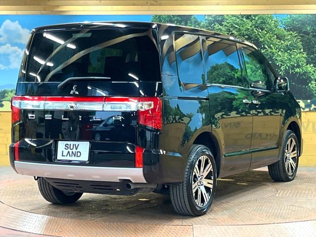 デリカＤ：５ Ｐ　禁煙車　全周囲カメラ　両側パワスラ　パワーバックドア　衝突軽減　レーダークルーズ　シートヒーター　パワーシート　純正１８アルミ　ＬＥＤヘッド　オートハイビーム　車線逸脱警報　スマートキー（17枚目）