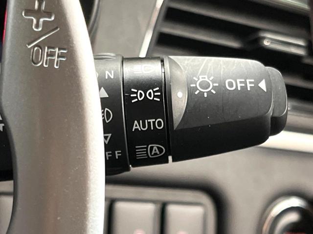 デリカＤ：５ Ｐ　禁煙車　全周囲カメラ　両側パワスラ　パワーバックドア　衝突軽減　レーダークルーズ　シートヒーター　パワーシート　純正１８アルミ　ＬＥＤヘッド　オートハイビーム　車線逸脱警報　スマートキー（29枚目）