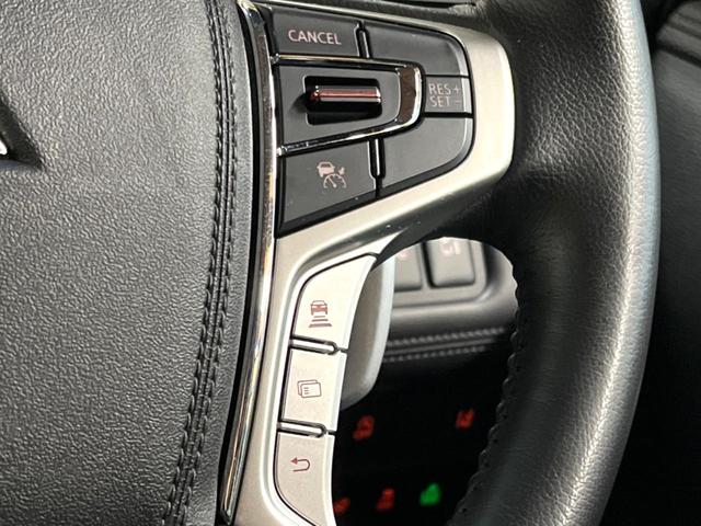 デリカＤ：５ Ｐ　禁煙車　全周囲カメラ　両側パワスラ　パワーバックドア　衝突軽減　レーダークルーズ　シートヒーター　パワーシート　純正１８アルミ　ＬＥＤヘッド　オートハイビーム　車線逸脱警報　スマートキー（31枚目）