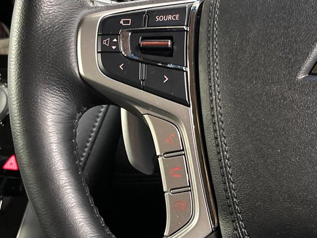 デリカＤ：５ Ｐ　禁煙車　全周囲カメラ　両側パワスラ　パワーバックドア　衝突軽減　レーダークルーズ　シートヒーター　パワーシート　純正１８アルミ　ＬＥＤヘッド　オートハイビーム　車線逸脱警報　スマートキー（32枚目）