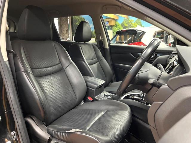 エクストレイル ２０Ｘｉ　ハイブリッド　禁煙車　メーカーナビ　全周囲カメラ　プロパイロット　シートヒーター　パワーバックドア　エマージェンシーブレーキ　フルセグ　ＬＥＤヘッド　ＥＴＣ　純正１７インチアルミ　Ｂｌｕｅｔｏｏｔｈ（8枚目）