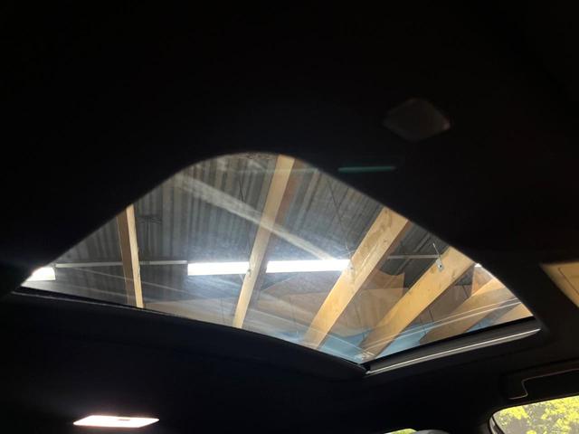 NX NX300h スパイス&シック サンルーフ 10型ナビ 全周囲カメラ 3眼LEDヘッド 禁煙車 シートエアコン パワーバックドア レクサスセーフティ レーダークルーズ ブラインドスポットモニター 純正18アルミ ETC2.0(3枚目)