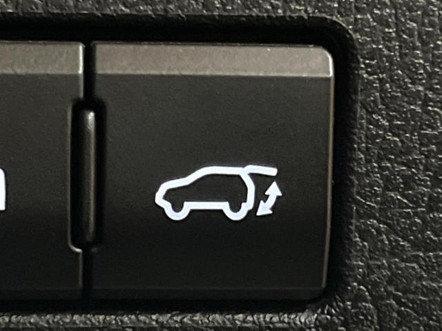 NX NX300h スパイス&シック サンルーフ 10型ナビ 全周囲カメラ 3眼LEDヘッド 禁煙車 シートエアコン パワーバックドア レクサスセーフティ レーダークルーズ ブラインドスポットモニター 純正18アルミ ETC2.0(44枚目)