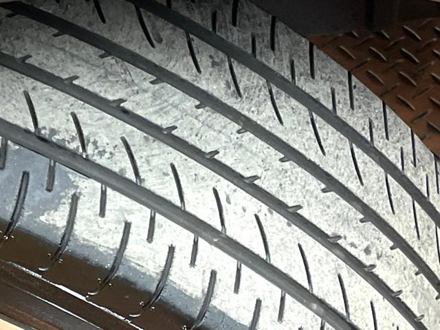 NX NX300h スパイス&シック サンルーフ 10型ナビ 全周囲カメラ 3眼LEDヘッド 禁煙車 シートエアコン パワーバックドア レクサスセーフティ レーダークルーズ ブラインドスポットモニター 純正18アルミ ETC2.0(57枚目)