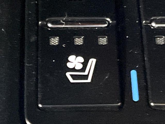 RX RX450hL 禁煙車 12型ナビ 全周囲カメラ シートベンチレーション レーダークルーズ ブラインドスポットモニター パワーバックドア ステアリングヒーター 3眼LED&フォグ AC100V電源(6枚目)