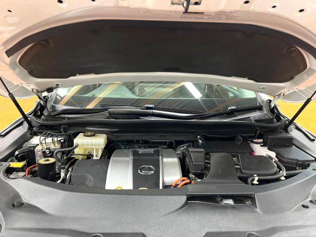 RX RX450hL 禁煙車 12型ナビ 全周囲カメラ シートベンチレーション レーダークルーズ ブラインドスポットモニター パワーバックドア ステアリングヒーター 3眼LED&フォグ AC100V電源(19枚目)