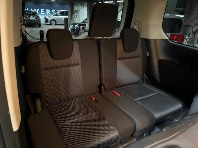 セレナ ｅ－パワー　ハイウェイスターＶ　後席モニター　セーフティＢ　１０型ナビ　全周囲カメラ　両側電動ドア　衝突軽減システム　プロパイロット　禁煙車　クリアランスソナー　ＬＥＤヘッド　ブラインドスポットモニター　Ｂｌｕｅｔｏｏｔｈ再生（10枚目）