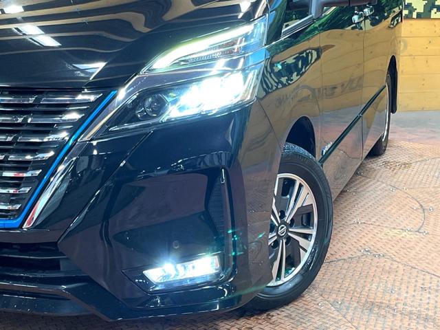 セレナ ｅ－パワー　ハイウェイスターＶ　後席モニター　セーフティＢ　１０型ナビ　全周囲カメラ　両側電動ドア　衝突軽減システム　プロパイロット　禁煙車　クリアランスソナー　ＬＥＤヘッド　ブラインドスポットモニター　Ｂｌｕｅｔｏｏｔｈ再生（13枚目）
