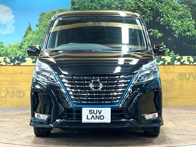 セレナ ｅ－パワー　ハイウェイスターＶ　後席モニター　セーフティＢ　１０型ナビ　全周囲カメラ　両側電動ドア　衝突軽減システム　プロパイロット　禁煙車　クリアランスソナー　ＬＥＤヘッド　ブラインドスポットモニター　Ｂｌｕｅｔｏｏｔｈ再生（15枚目）