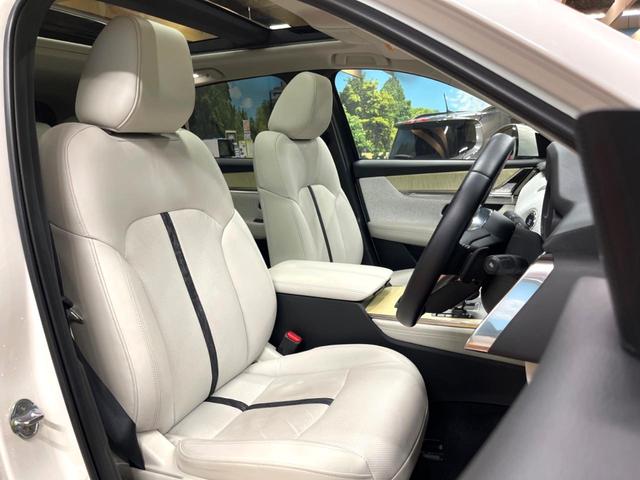 ＣＸ－６０ ＸＤ－ハイブリッド　プレミアムモダン　サンルーフ　１２型ナビ　全周囲カメラ　ＢＯＳＥ　衝突被害軽減システム　レーダークルーズ　禁煙車　電動リアゲート　レザーシート　シートベンチレーション　クリアランスソナー　Ｂｌｕｅｔｏｏｔｈ再生（9枚目）