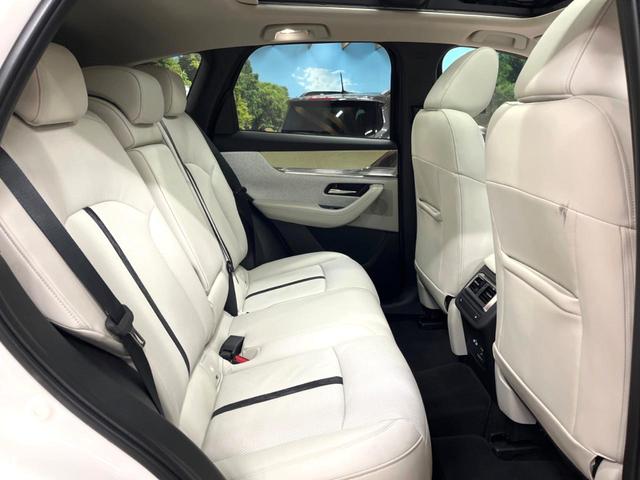 ＣＸ－６０ ＸＤ－ハイブリッド　プレミアムモダン　サンルーフ　１２型ナビ　全周囲カメラ　ＢＯＳＥ　衝突被害軽減システム　レーダークルーズ　禁煙車　電動リアゲート　レザーシート　シートベンチレーション　クリアランスソナー　Ｂｌｕｅｔｏｏｔｈ再生（10枚目）