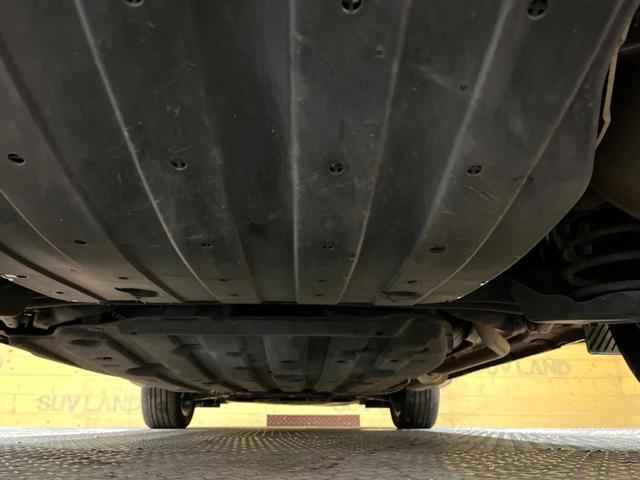 ヴェゼル ハイブリッドＺ　禁煙車　ＳＤナビ　バックカメラ　ホンダセンシング　ハーフレザーシート　シートヒーター　クルーズコントロール　ＬＥＤヘッド　ルーフレール　ＥＴＣ　デュアルエアコン　Ｂｌｕｅｔｏｏｔｈ再生（20枚目）