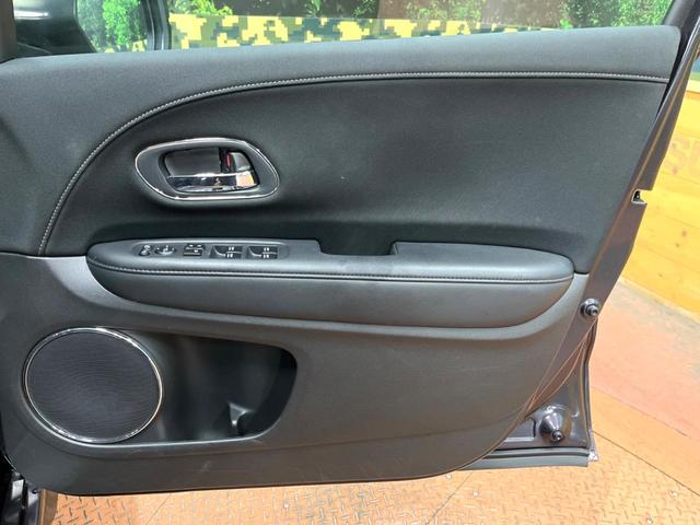 ヴェゼル ハイブリッドＺ　禁煙車　ＳＤナビ　バックカメラ　ホンダセンシング　ハーフレザーシート　シートヒーター　クルーズコントロール　ＬＥＤヘッド　ルーフレール　ＥＴＣ　デュアルエアコン　Ｂｌｕｅｔｏｏｔｈ再生（35枚目）