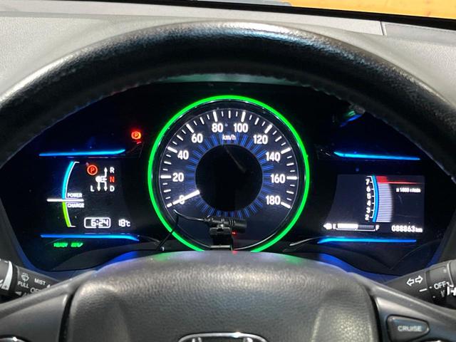 ヴェゼル ハイブリッドＺ　禁煙車　ＳＤナビ　バックカメラ　ホンダセンシング　ハーフレザーシート　シートヒーター　クルーズコントロール　ＬＥＤヘッド　ルーフレール　ＥＴＣ　デュアルエアコン　Ｂｌｕｅｔｏｏｔｈ再生（42枚目）