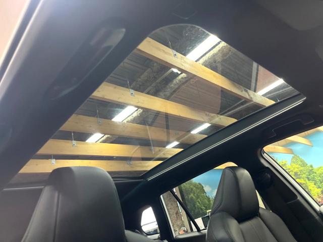 カローラクロス ハイブリッド Z ガラスルーフ 全周囲カメラ 10型ナビ トヨタチームメイト 禁煙車 電動リアゲート 衝突軽減 レーダークルーズ パワーシート ドラレコ コーナーセンサー スマートキー LEDヘッド ETC(3枚目)