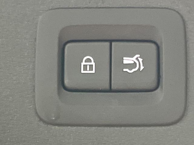 CX-60 XD-ハイブリッド エクスクルーシブスポーツ パノラマルーフ 12型ナビ 全周囲カメラ BOSE シートベンチレーション 禁煙車 ブラインドスポットモニター パワーシート レーダークルーズ 衝突軽減 ステアリングヒーター フルセグパワーバックドア(27枚目)