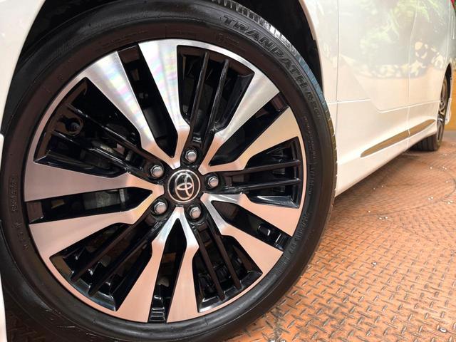 アルファード 2.5S Cパッケージ サンルーフ モデリスタエアロ 後席モニター 9型ナビ 禁煙車 両側パワスラ パワーバックドア シートエアコン 3眼LEDヘッド セーフティセンス レーダークルーズ 純正18アルミ フルセグTV ETC(13枚目)