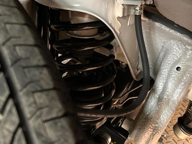 ジムニーノマド FC 4WD 登録済未使用車 セーフティサポート アダプティブクルーズ シートヒーター LEDヘッド 純正15アルミ コーナーセンサー ダウンヒルアシスト オートハイビーム オートエアコン(20枚目)