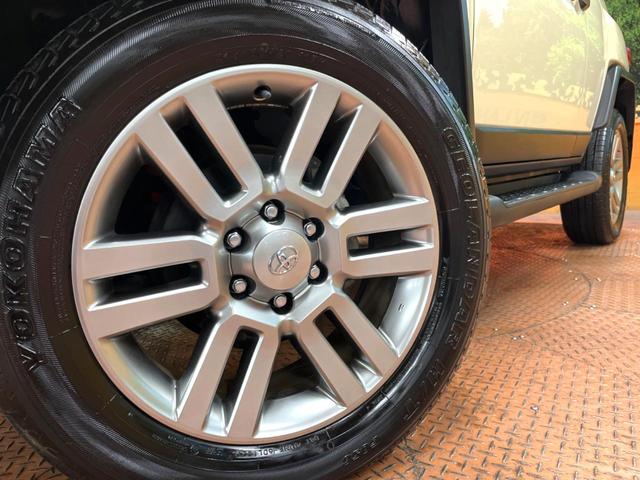 FJクルーザー ファイナルエディション 禁煙車 純正ナビ バックカメラ リアデフロック クリアランスソナー クルーズコントロール ETC フルセグ Bluetooth再生 純正20インチアルミ リアフォグ(11枚目)