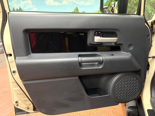 FJクルーザー ファイナルエディション 禁煙車 純正ナビ バックカメラ リアデフロック クリアランスソナー クルーズコントロール ETC フルセグ Bluetooth再生 純正20インチアルミ リアフォグ(29枚目)