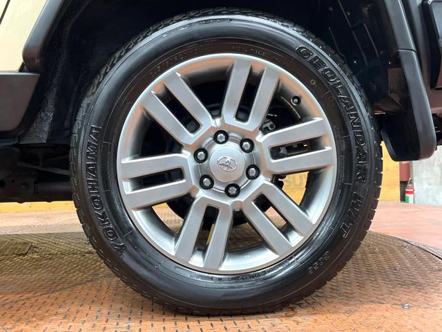 FJクルーザー ファイナルエディション 禁煙車 純正ナビ バックカメラ リアデフロック クリアランスソナー クルーズコントロール ETC フルセグ Bluetooth再生 純正20インチアルミ リアフォグ(32枚目)