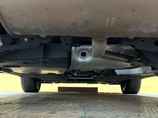 UX UX250h バージョンL 禁煙車 10型ナビ パワーバックドア シートエアコン 3眼LEDヘッド 黒革シート レクサスセーフティ レーダークルーズ 純正18アルミ パワーシート バックカメラ ETC2.0 フルセグTV(19枚目)