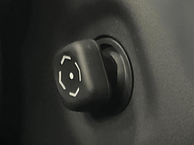 UX UX250h バージョンL 禁煙車 10型ナビ パワーバックドア シートエアコン 3眼LEDヘッド 黒革シート レクサスセーフティ レーダークルーズ 純正18アルミ パワーシート バックカメラ ETC2.0 フルセグTV(42枚目)