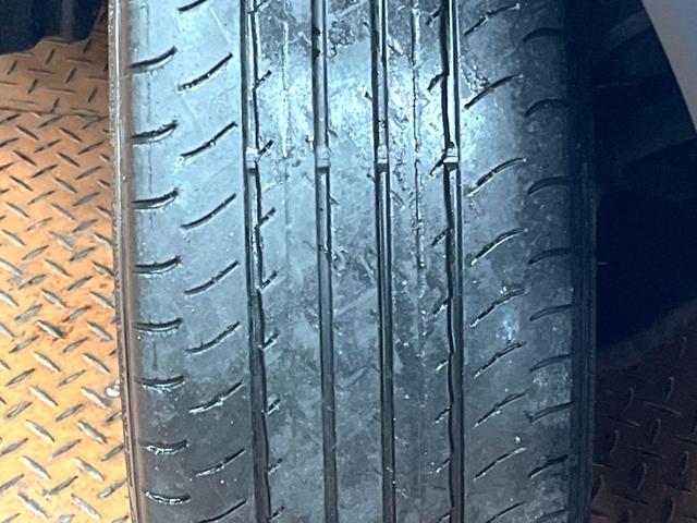 UX UX250h バージョンL 禁煙車 10型ナビ パワーバックドア シートエアコン 3眼LEDヘッド 黒革シート レクサスセーフティ レーダークルーズ 純正18アルミ パワーシート バックカメラ ETC2.0 フルセグTV(50枚目)