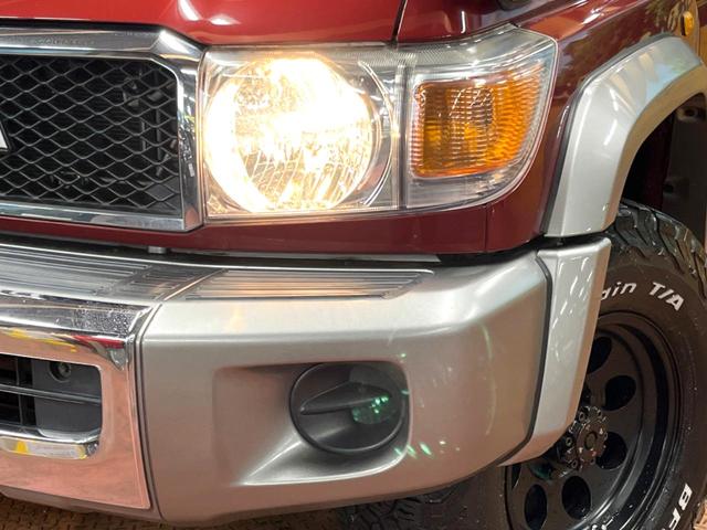 ランドクルーザー70 バン 4WD 禁煙車 5MT車 BFグッドリッチタイヤ 15インチアルミ SDナビ フルセグTV バックカメラ ETC Bluetooth接続可 キーレスキー 盗難防止装置 グレー革調シートカバー(12枚目)