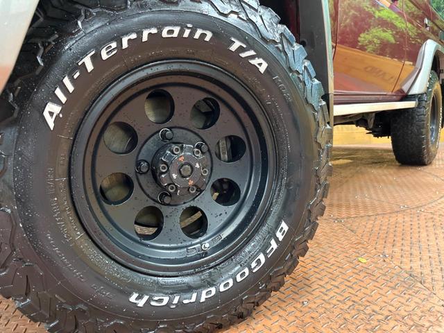 ランドクルーザー70 バン 4WD 禁煙車 5MT車 BFグッドリッチタイヤ 15インチアルミ SDナビ フルセグTV バックカメラ ETC Bluetooth接続可 キーレスキー 盗難防止装置 グレー革調シートカバー(13枚目)
