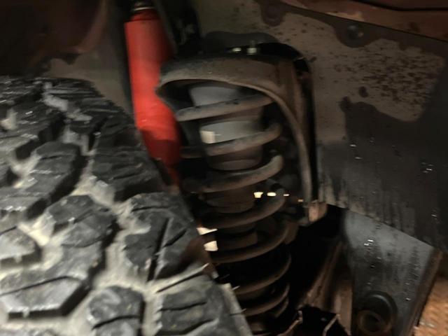 ランドクルーザー70 バン 4WD 禁煙車 5MT車 BFグッドリッチタイヤ 15インチアルミ SDナビ フルセグTV バックカメラ ETC Bluetooth接続可 キーレスキー 盗難防止装置 グレー革調シートカバー(20枚目)