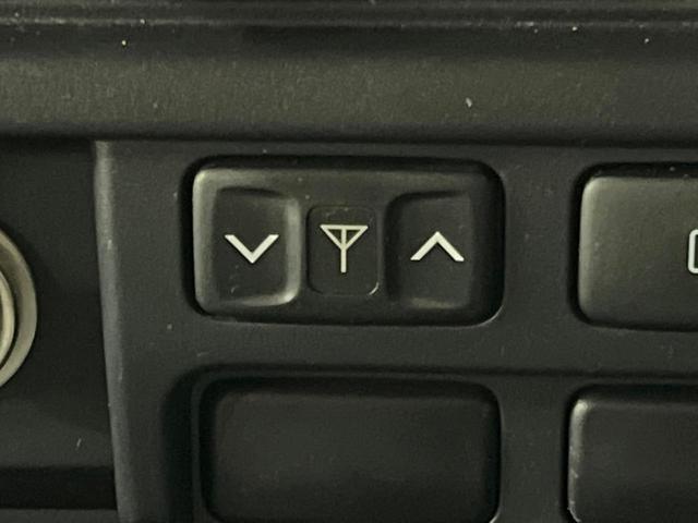 ランドクルーザー70 バン 4WD 禁煙車 5MT車 BFグッドリッチタイヤ 15インチアルミ SDナビ フルセグTV バックカメラ ETC Bluetooth接続可 キーレスキー 盗難防止装置 グレー革調シートカバー(35枚目)