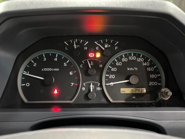 ランドクルーザー70 バン 4WD 禁煙車 5MT車 BFグッドリッチタイヤ 15インチアルミ SDナビ フルセグTV バックカメラ ETC Bluetooth接続可 キーレスキー 盗難防止装置 グレー革調シートカバー(37枚目)