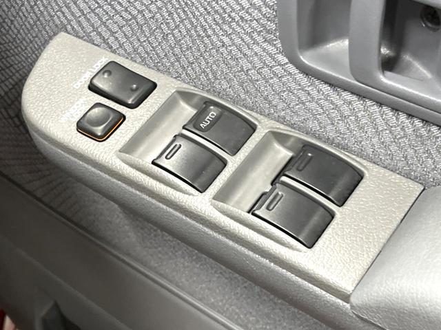 ランドクルーザー70 バン 4WD 禁煙車 5MT車 BFグッドリッチタイヤ 15インチアルミ SDナビ フルセグTV バックカメラ ETC Bluetooth接続可 キーレスキー 盗難防止装置 グレー革調シートカバー(42枚目)