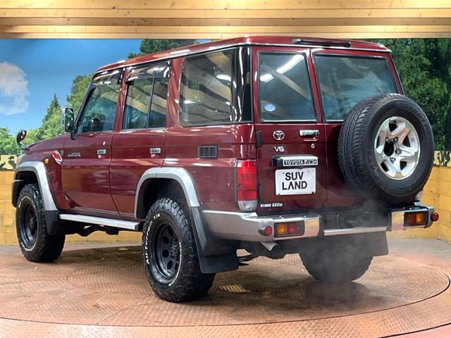 ランドクルーザー70 バン 4WD 禁煙車 5MT車 BFグッドリッチタイヤ 15インチアルミ SDナビ フルセグTV バックカメラ ETC Bluetooth接続可 キーレスキー 盗難防止装置 グレー革調シートカバー(47枚目)