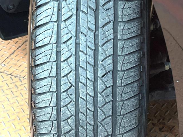 ランドクルーザープラド TX Lパッケージ サンルーフ 7人乗り 9型ナビ 黒革シート ブラックルーフレール シートエアコン セーフティセンス レーダークルーズ クリアランスソナー LEDヘッド 純正17アルミ バックカメラ ETC フルセグ(49枚目)