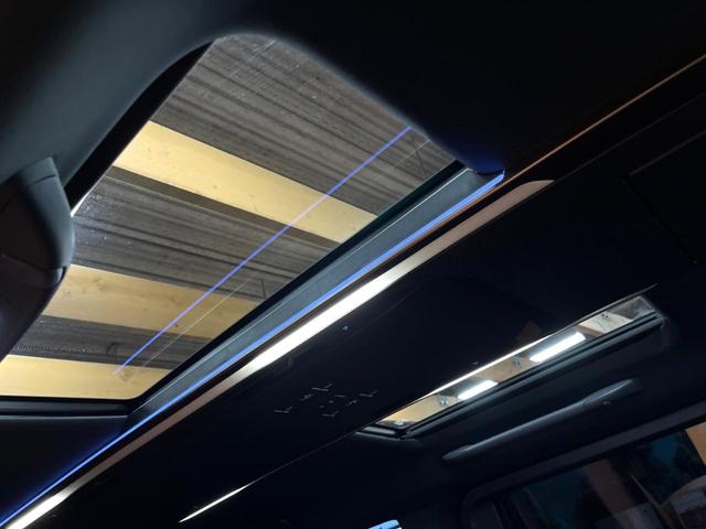 ヴェルファイアハイブリッド Z プレミア 左右独立ムーンルーフ 14型ナビ 全周囲カメラ ユニバーサルステップ デジタルインナーミラー トヨタチームメイト 茶革シート 禁煙車 両側パワスラ パワーバックドア シートエアコン AC100V電源(3枚目)