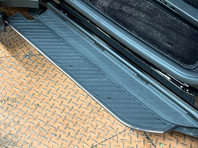 ヴェルファイアハイブリッド Z プレミア 左右独立ムーンルーフ 14型ナビ 全周囲カメラ ユニバーサルステップ デジタルインナーミラー トヨタチームメイト 茶革シート 禁煙車 両側パワスラ パワーバックドア シートエアコン AC100V電源(7枚目)