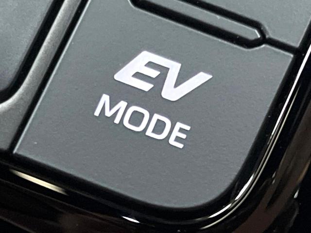 ヴェルファイアハイブリッド Z プレミア 左右独立ムーンルーフ 14型ナビ 全周囲カメラ ユニバーサルステップ デジタルインナーミラー トヨタチームメイト 茶革シート 禁煙車 両側パワスラ パワーバックドア シートエアコン AC100V電源(27枚目)