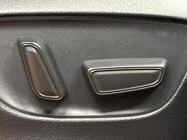 ヴェルファイアハイブリッド Z プレミア 左右独立ムーンルーフ 14型ナビ 全周囲カメラ ユニバーサルステップ デジタルインナーミラー トヨタチームメイト 茶革シート 禁煙車 両側パワスラ パワーバックドア シートエアコン AC100V電源(39枚目)