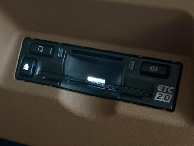 ヴェルファイアハイブリッド Z プレミア 左右独立ムーンルーフ 14型ナビ 全周囲カメラ ユニバーサルステップ デジタルインナーミラー トヨタチームメイト 茶革シート 禁煙車 両側パワスラ パワーバックドア シートエアコン AC100V電源(40枚目)