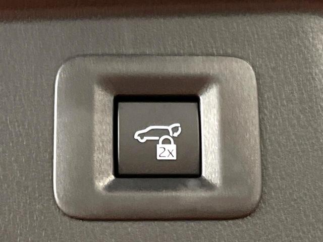 ヴェルファイアハイブリッド Z プレミア 左右独立ムーンルーフ 14型ナビ 全周囲カメラ ユニバーサルステップ デジタルインナーミラー トヨタチームメイト 茶革シート 禁煙車 両側パワスラ パワーバックドア シートエアコン AC100V電源(49枚目)