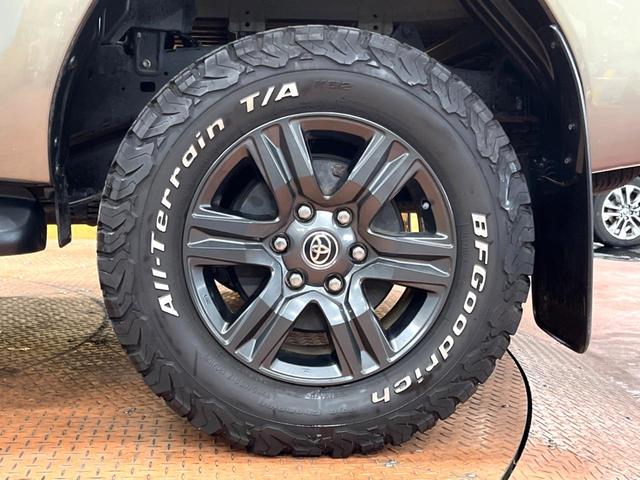 ハイラックス Ｚ　トノカバー　ＢＦグッドリッチ　純正ナビ　バックカメラ　衝突軽減　レーダークルーズ　禁煙車　クリアランスソナー　ＬＥＤヘッド＆フォグ　純正１７インチアルミ　フルセグ　Ｂｌｕｅｔｏｏｔｈ再生（29枚目）
